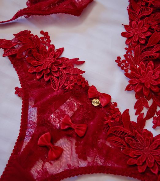 Karmínová květina- kompletní set spodního prádla Michaela Lingerie