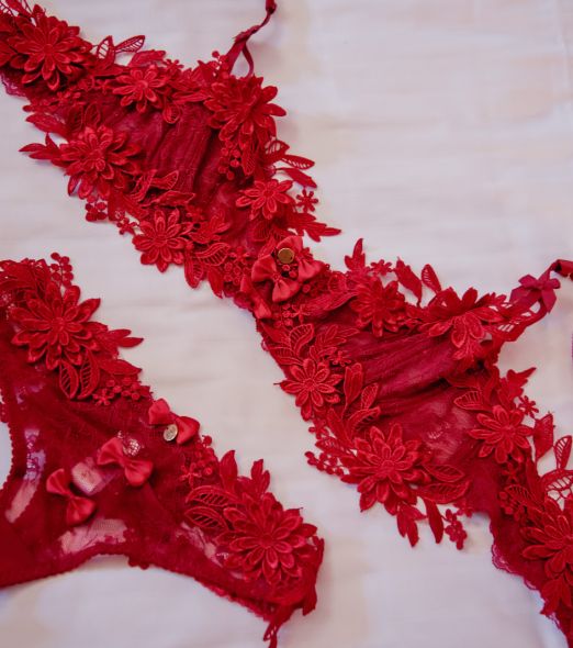 Karmínová květina- kompletní set spodního prádla Michaela Lingerie